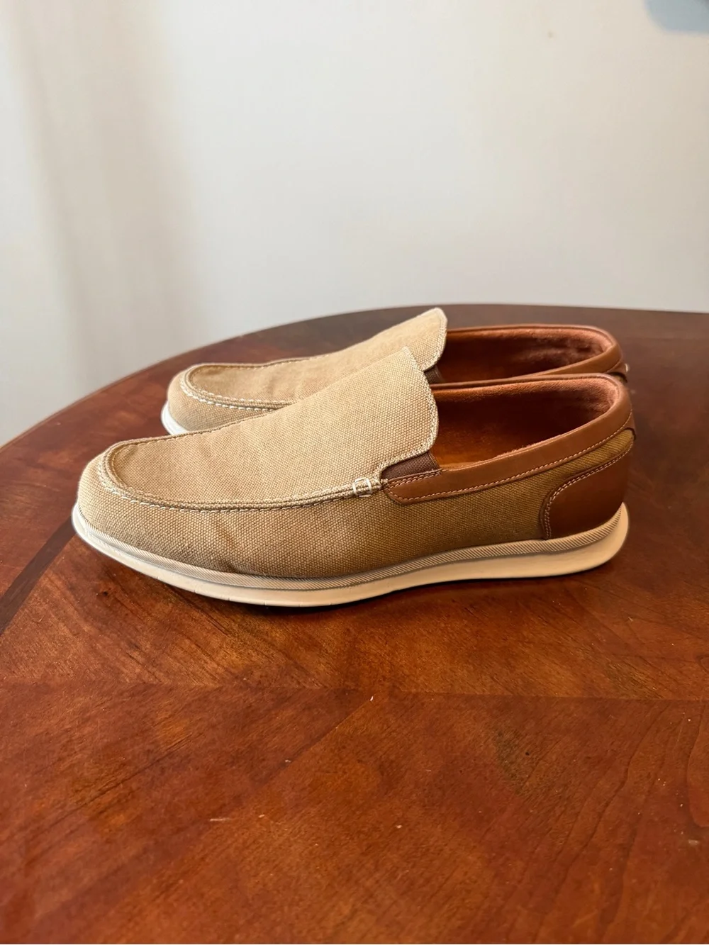 Florsheim Montigo Venetian Moc Toe Tan Loafers Size 8 W Khaki Slip on Shoes